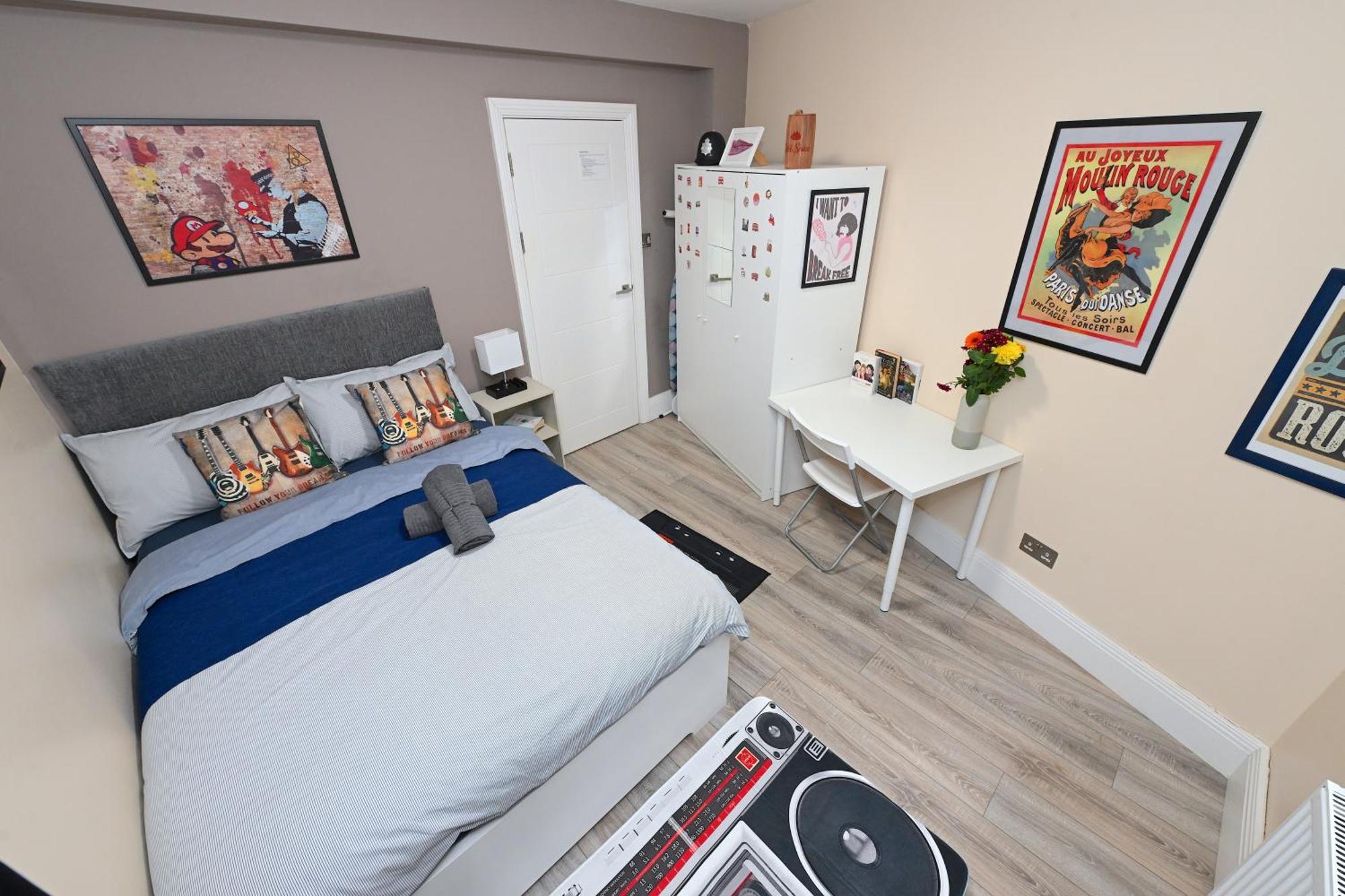Superb 4 Bedroom Flat In The Heart Of Camden Town Londra Dış mekan fotoğraf